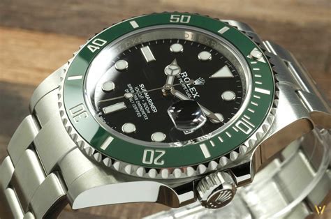 rolex submariner lunette verte|rolex submariner hulk.